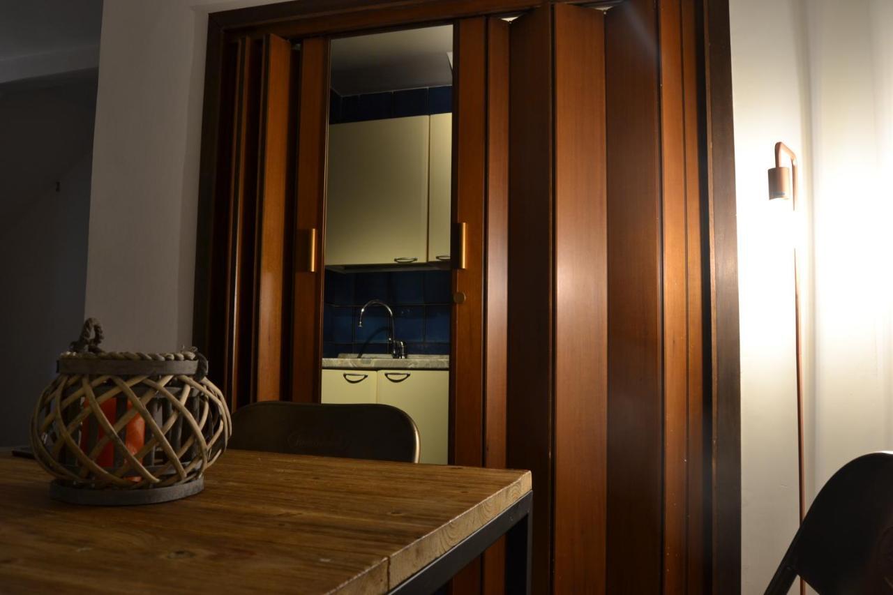 רומא Palazzo Velli Suites מראה חיצוני תמונה