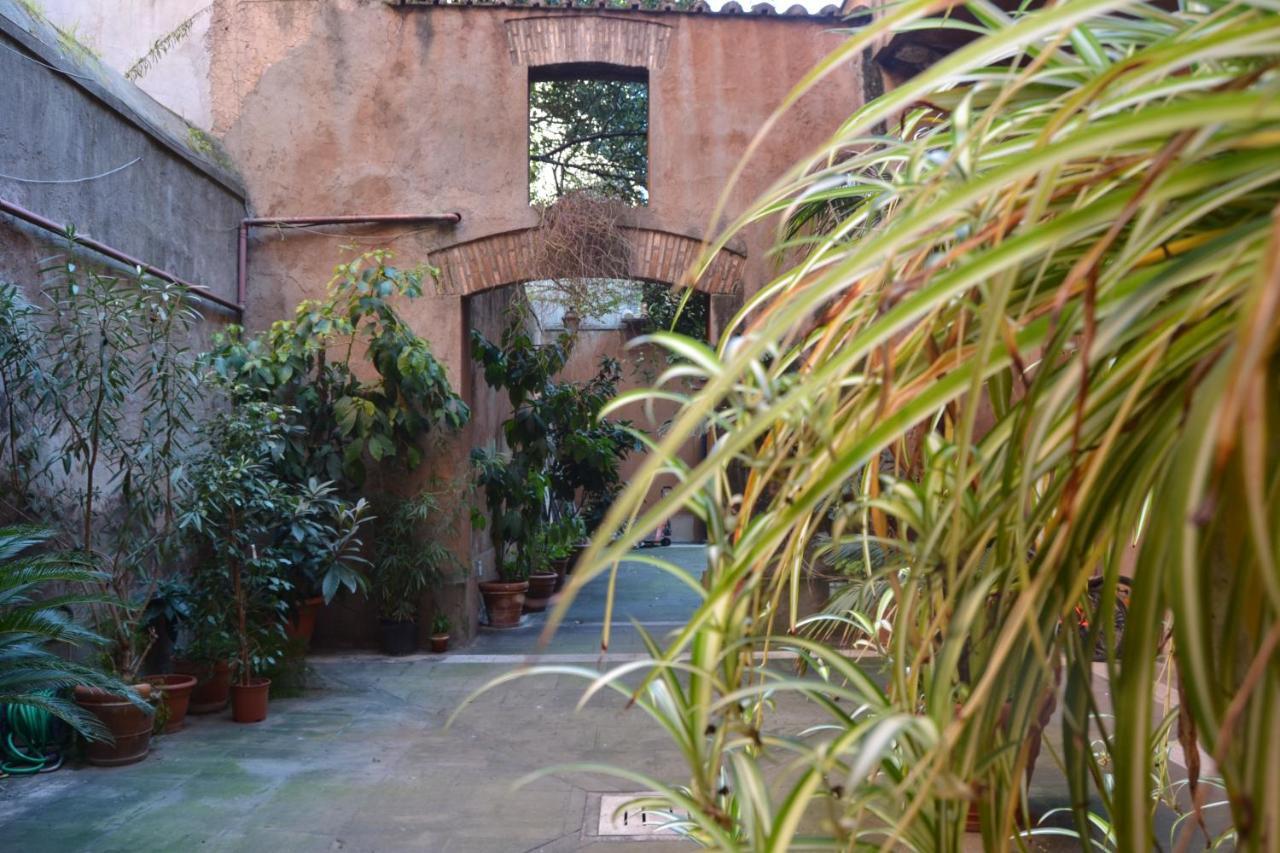 רומא Palazzo Velli Suites מראה חיצוני תמונה