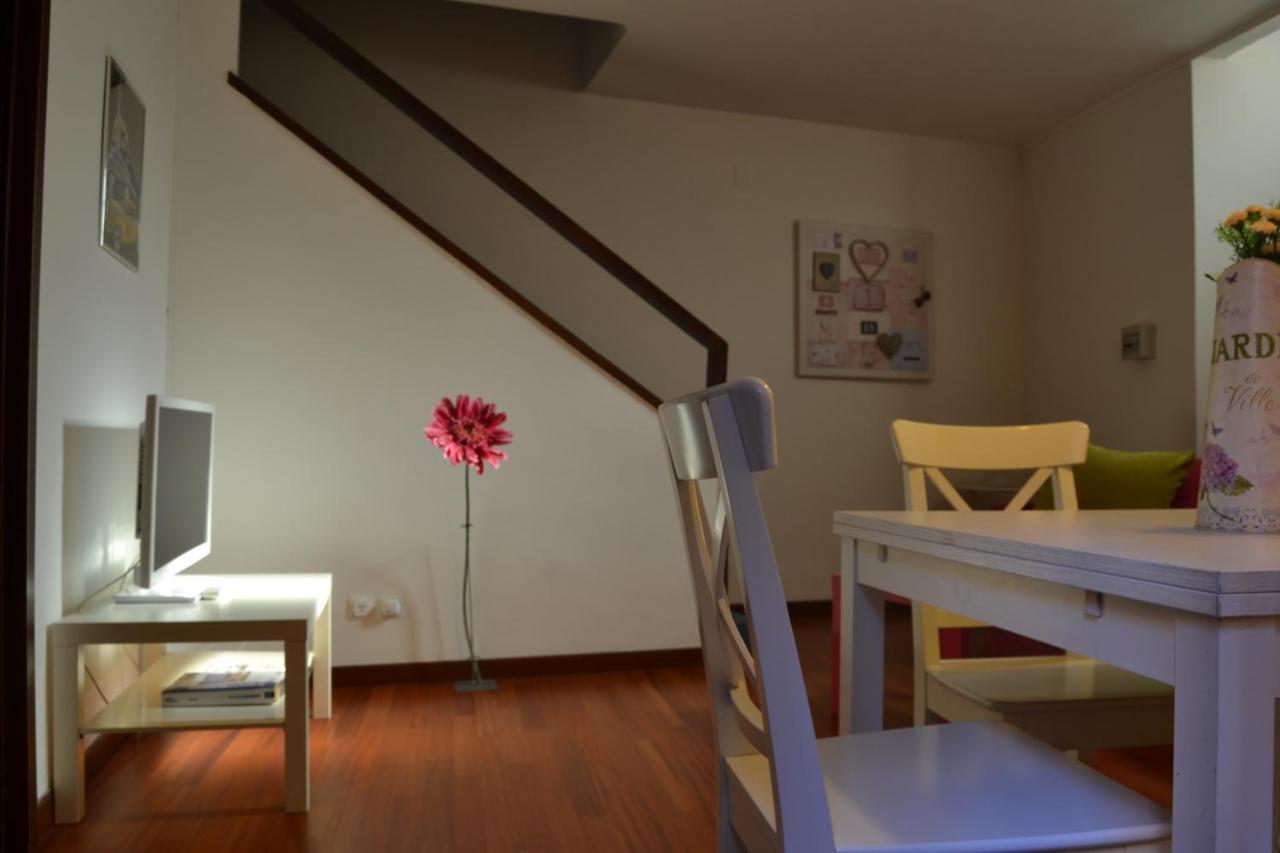 רומא Palazzo Velli Suites מראה חיצוני תמונה